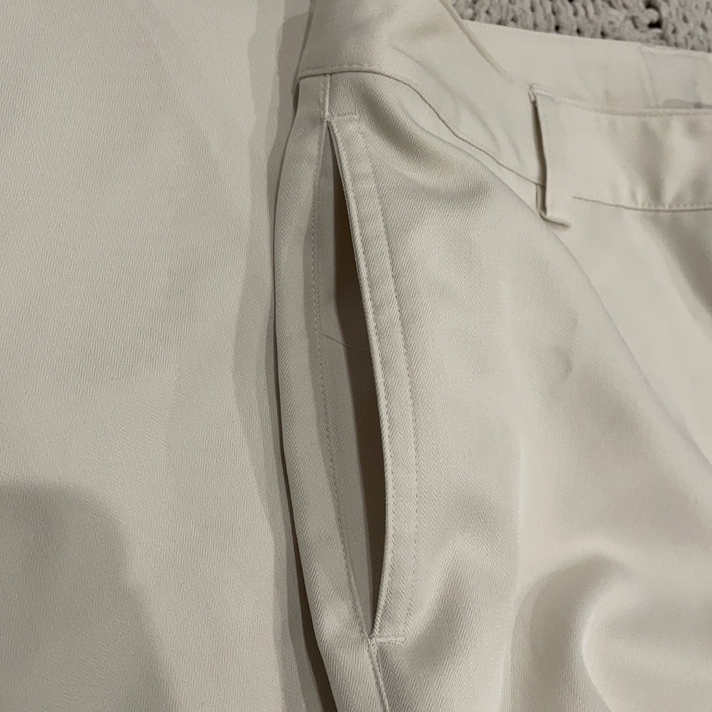 Under Armour Pants < - Picture 5 of 10